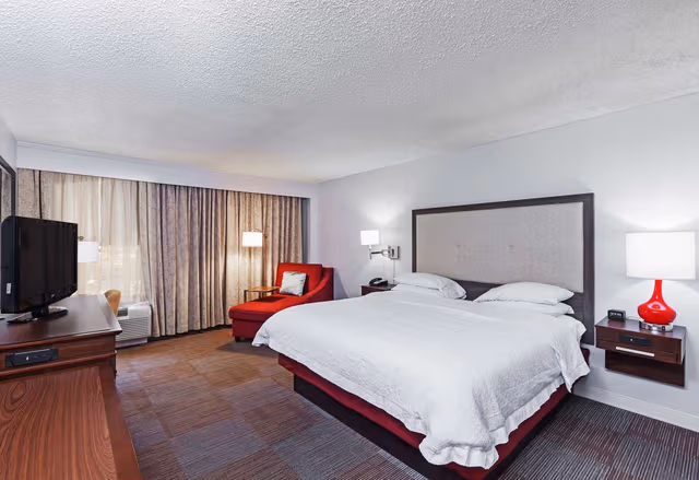 1 KING BED NONSMOKING