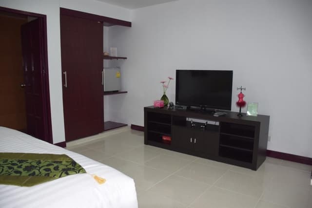 Laurier Deluxe Double Room with Garden View