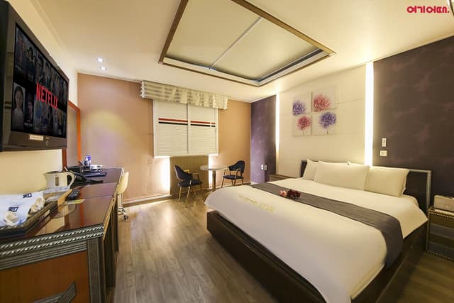 Sky Room