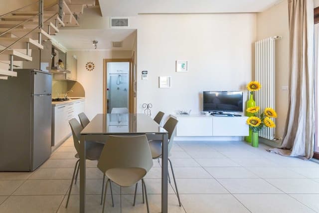 Apartment, 3 Bedrooms, 2 Bathrooms