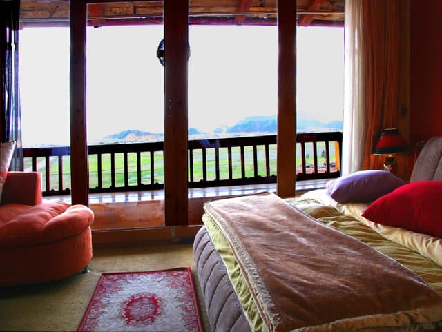 1 King Bed Bay View