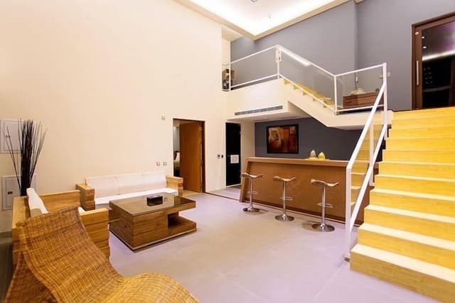 Villa (4-14PAX)