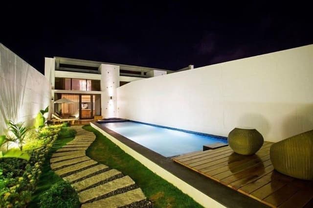 Villa (2-8PAX)