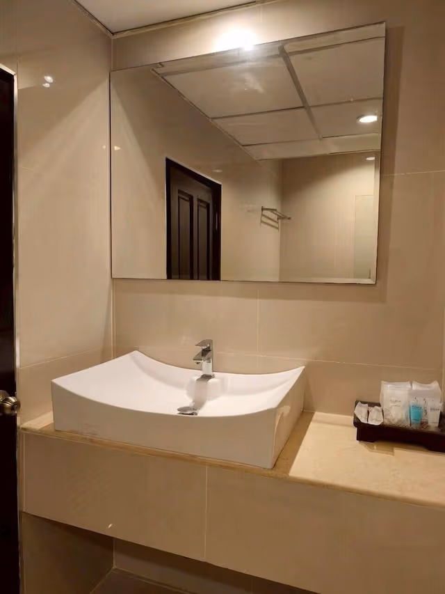 Premier Single Room