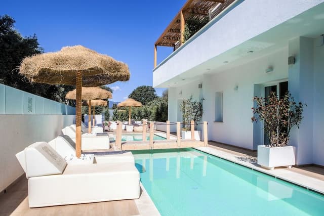 Deluxe Double or Twin Room, Pool View