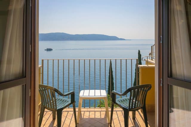 Standard Triple Room Terrace or Balcony Lake View