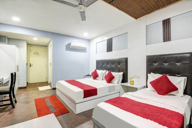 Deluxe Triple Bed Room