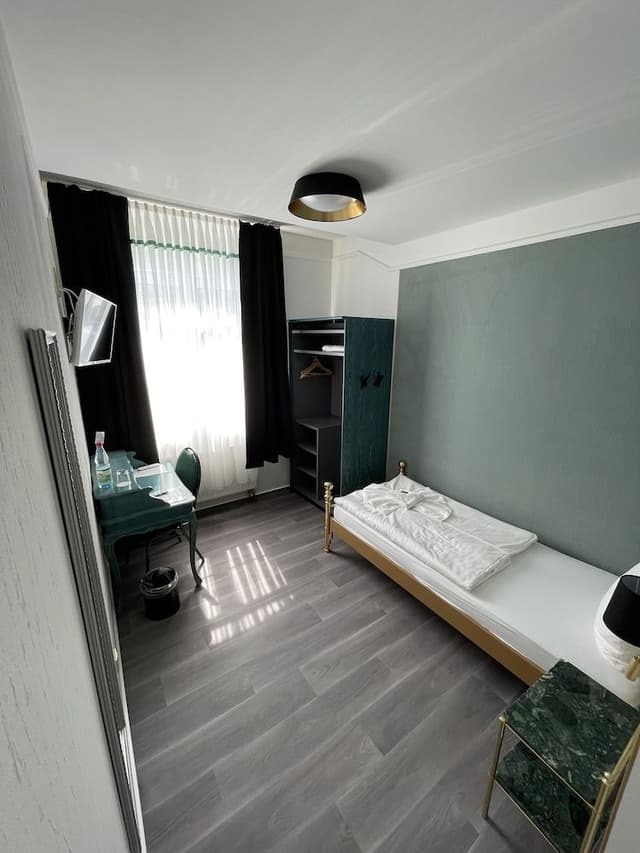 Single Room
