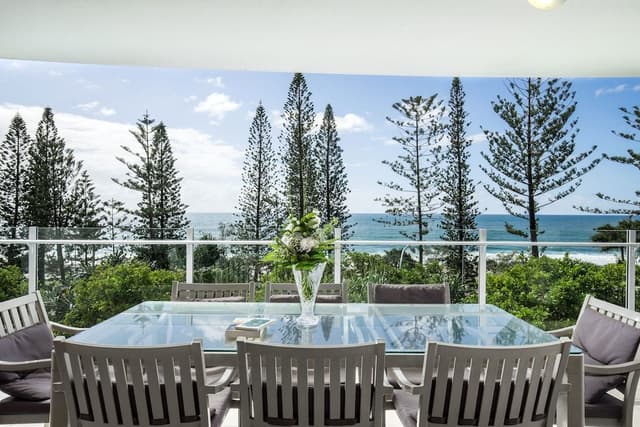 3 Bedroom Deluxe Apartment