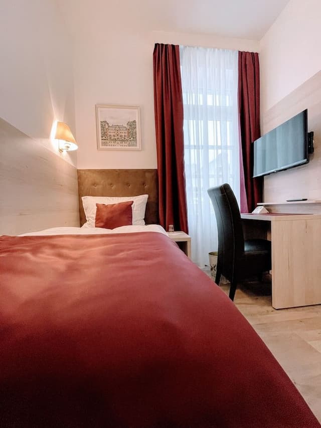 Economy Single Room