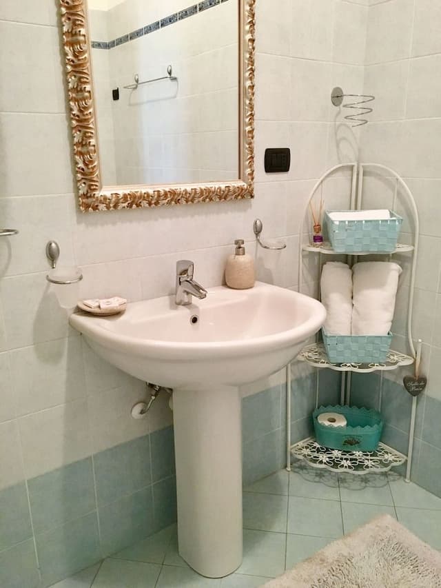 Deluxe Triple Room, Private Bathroom (external)