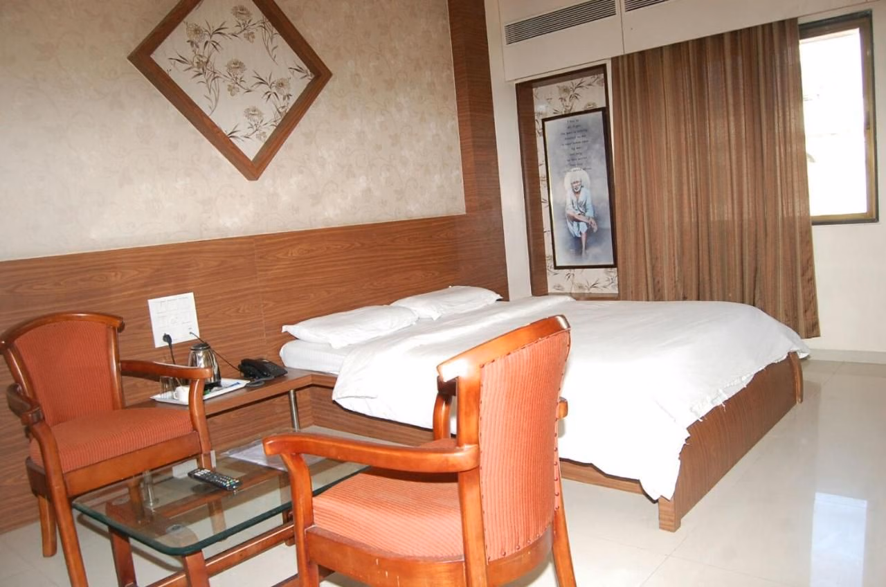 Saishri Hotels2