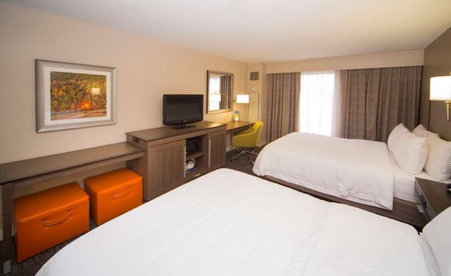2 QUEEN BEDS NONSMOKING