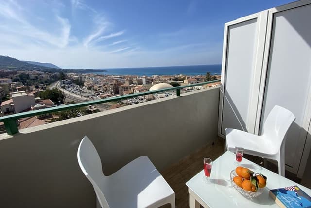 Superior Triple Room, Balcony