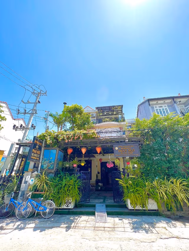 Deluxe Double or Twin Room, Balcony