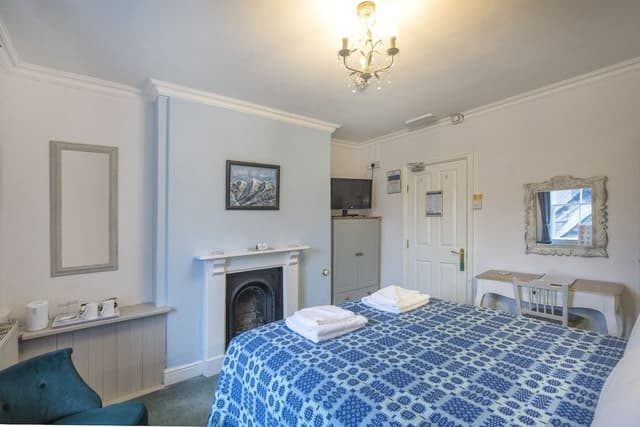 Double Room, Ensuite (Room 1)