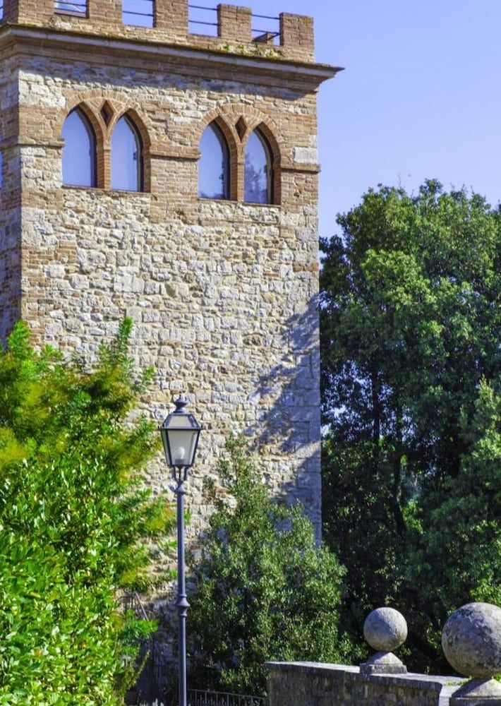 Castello Delle Serre1