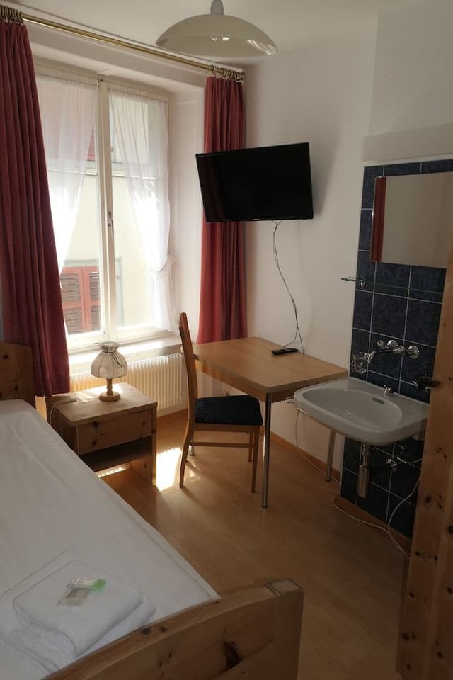 Basic Single Room, Shared Bathroom