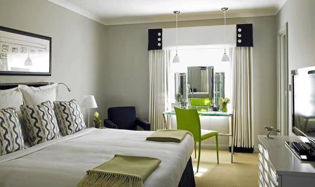 Signature Room, 1 King Bed