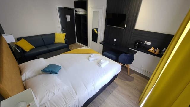 Superior Quadruple Room, 1 Queen Bed with Sofa bed, Balcony, Sea View
