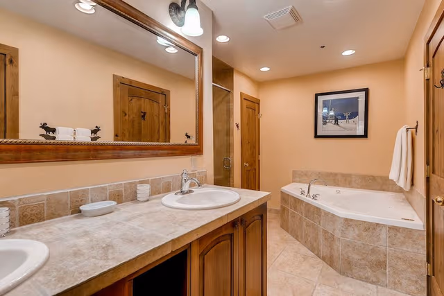 Condo, Multiple Beds (Centennial 2 Bedroom Condo unit no. 1)
