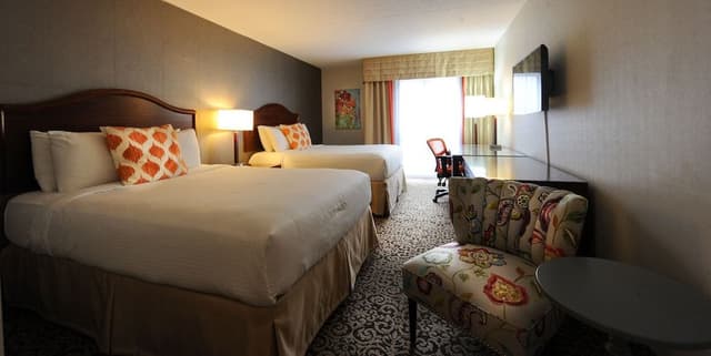 Superior Room, 2 Queen Beds - Courtyard Interior
