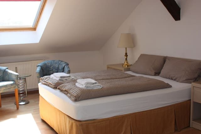 Suite, Garden View