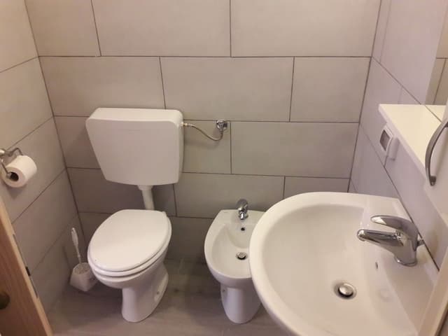 Basic Room, 1 Queen Bed, Ensuite