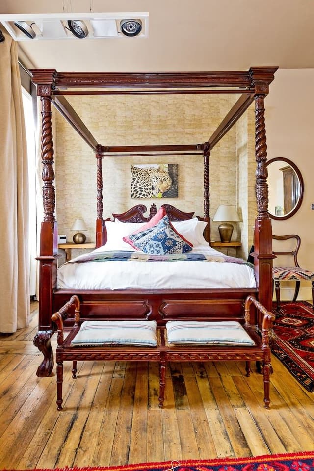Signature Room