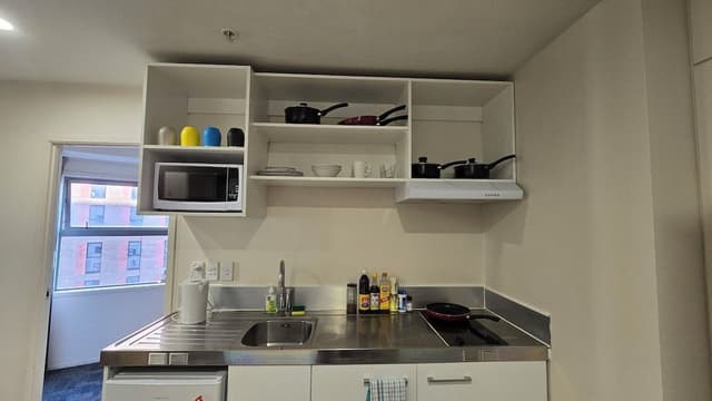 2-Bedroom Apartment with 1 Double and 2 Single Beds