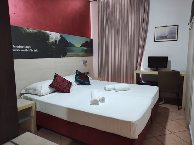 Deluxe Double Room, Lake View