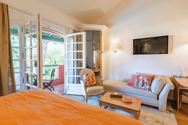 Room, Balcony (Aurore)