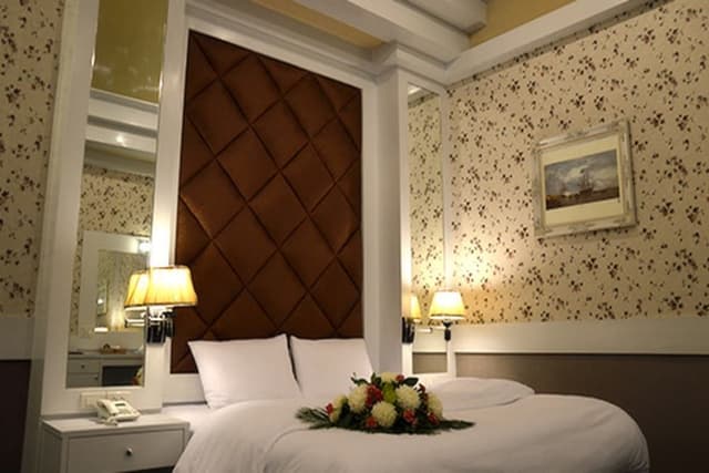 Grand Deluxe Room