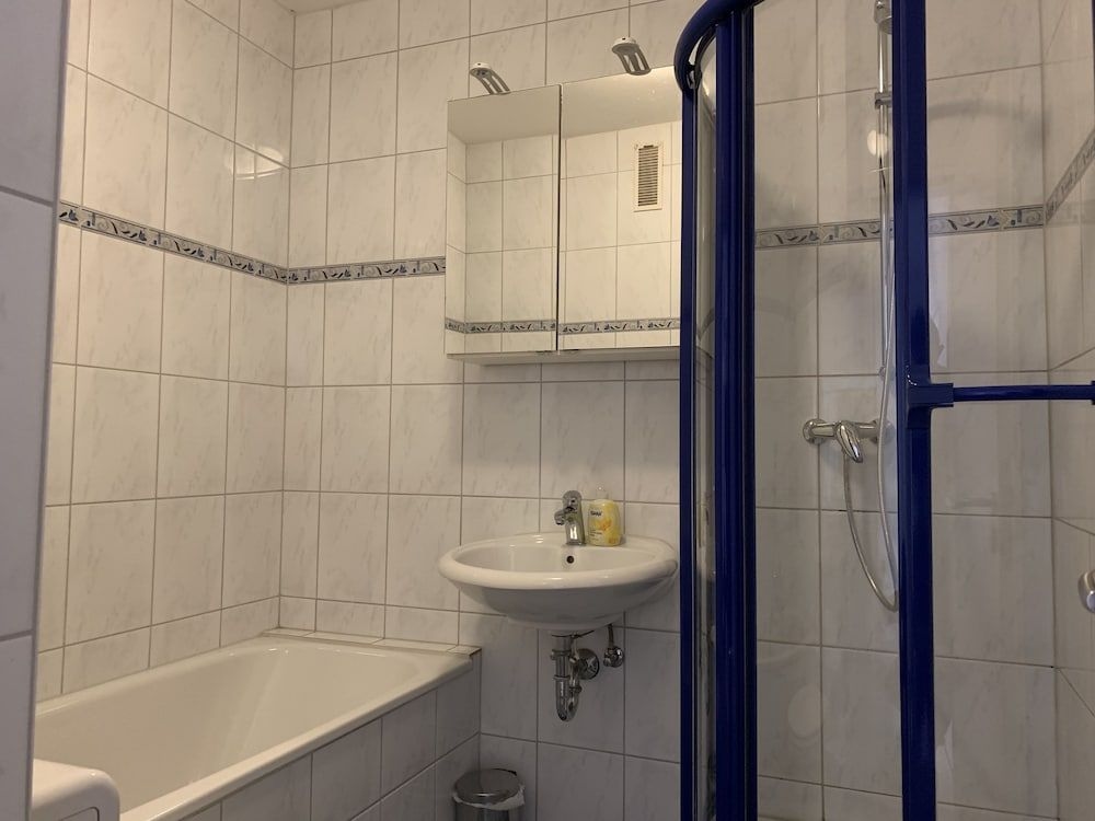 Airport Apartment Koln/Bonn4