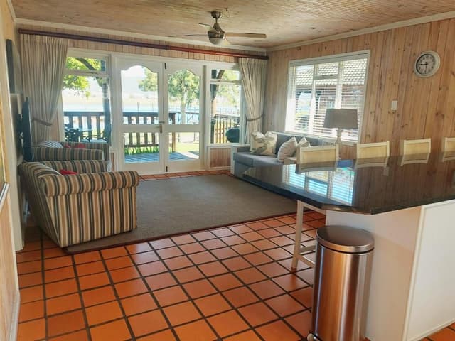 1 Bedroom Lagoon Chalet