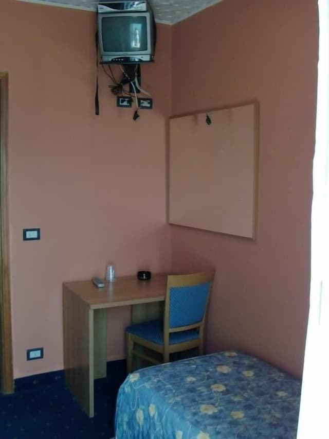 Single Room, Balcony