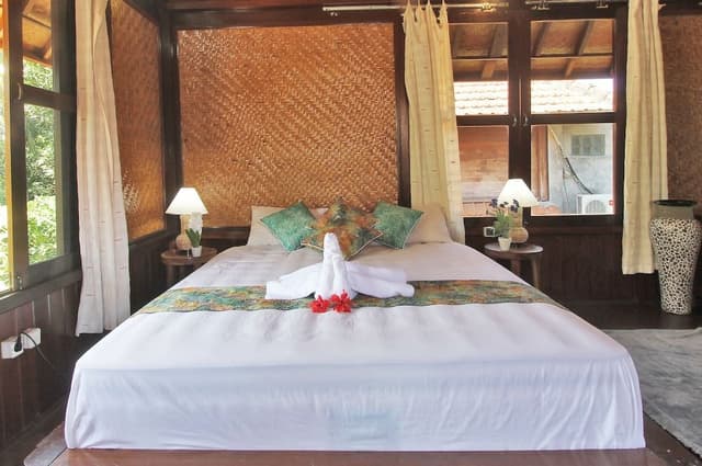 Traditional Room, 1 Queen Bed, Terrace, River View