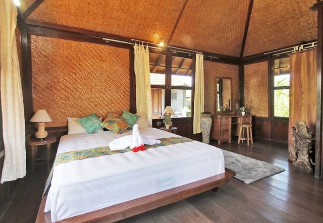 Traditional Room, 1 Queen Bed, Terrace, River View