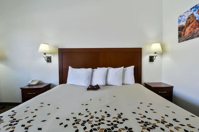 Deluxe Room, 1 King Bed