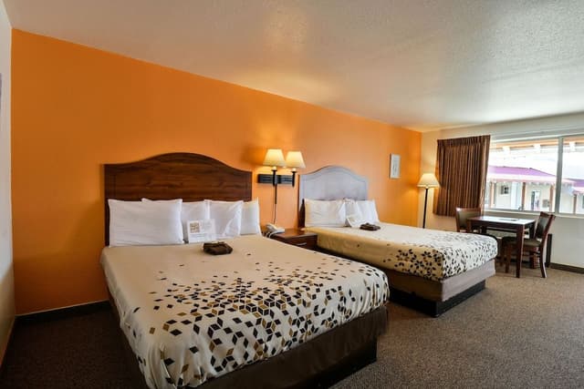 Deluxe Room, 1 King Bed