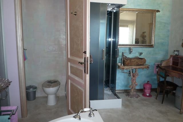 Double Room (Oxygene)