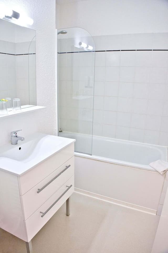 Standard Double Room, 1 Double Bed, Bathtub, City View