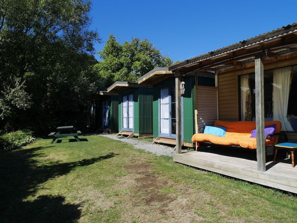 Bon Accord Backpackers3