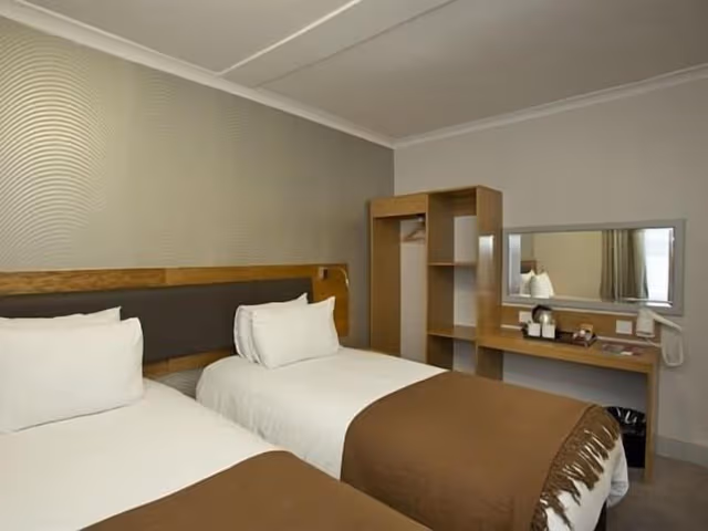 Twin Room, Ensuite