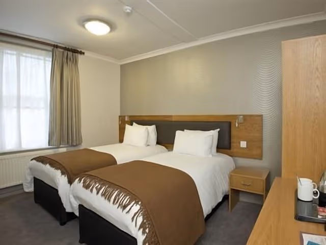 Twin Room, Ensuite