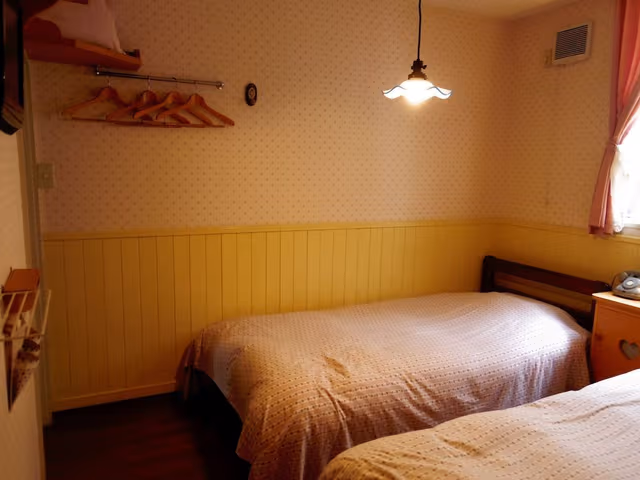 Twin Room, Private Bathroom