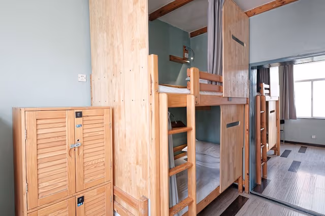 Bed in 8-Bed Mix Dormitory