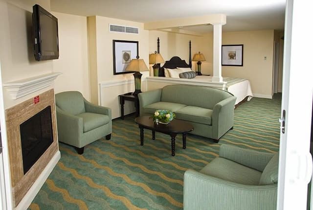 Ocean Suites King Floor 1