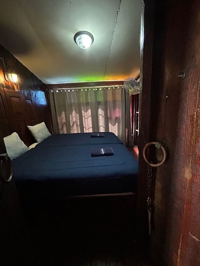 Standard Room with Shared Bathroom
