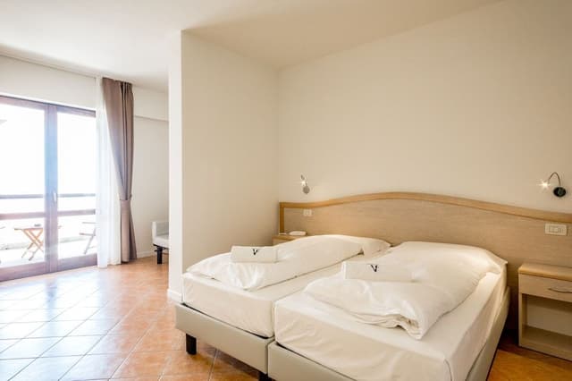 Premium Double or Twin Room, Lake View